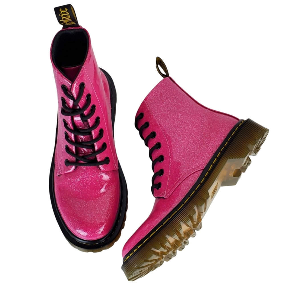 NWB Dr Martens luana leather coated glitter hot pink lace up combat boots winter